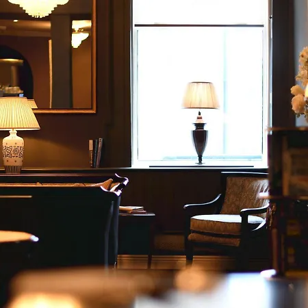 Barry's ホテル 2*